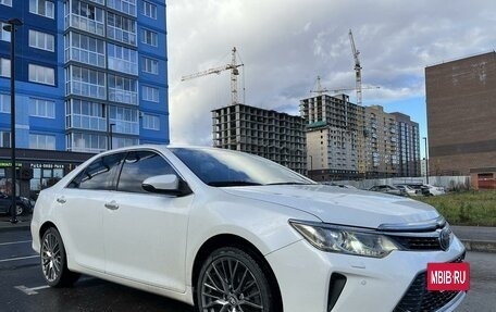 Toyota Camry, 2015 год, 2 050 000 рублей, 3 фотография