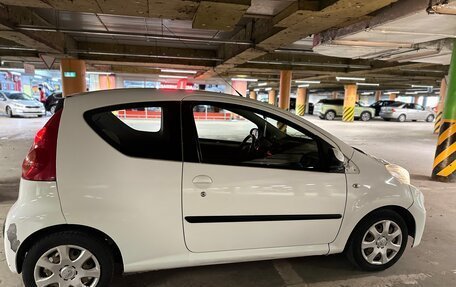 Peugeot 107 I рестайлинг, 2010 год, 450 000 рублей, 8 фотография