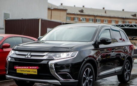 Mitsubishi Outlander III рестайлинг 3, 2018 год, 2 390 000 рублей, 5 фотография