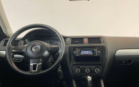 Volkswagen Jetta VI, 2012 год, 935 000 рублей, 11 фотография