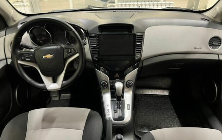 Chevrolet Cruze II, 2012 год, 999 000 рублей, 8 фотография