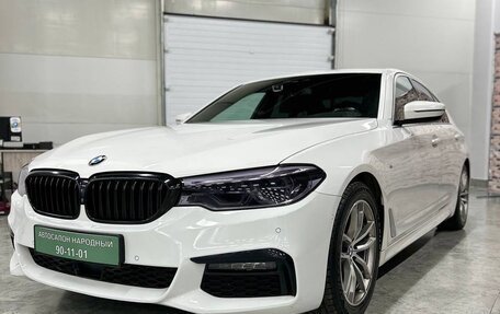 BMW 5 серия, 2018 год, 3 999 900 рублей, 2 фотография