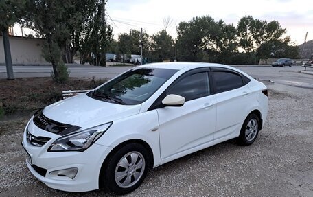 Hyundai Solaris II рестайлинг, 2015 год, 820 000 рублей, 12 фотография