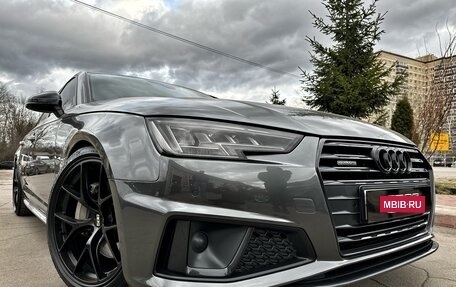 Audi A4, 2019 год, 3 800 000 рублей, 8 фотография