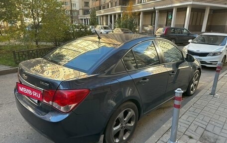 Chevrolet Cruze II, 2010 год, 550 000 рублей, 3 фотография