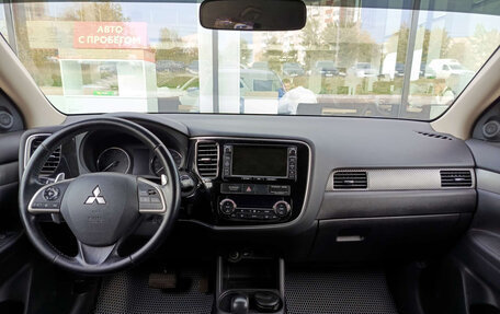 Mitsubishi Outlander III рестайлинг 3, 2013 год, 1 793 000 рублей, 14 фотография