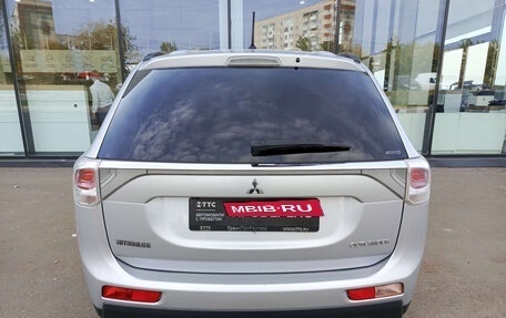 Mitsubishi Outlander III рестайлинг 3, 2013 год, 1 793 000 рублей, 6 фотография