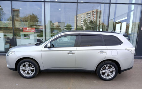 Mitsubishi Outlander III рестайлинг 3, 2013 год, 1 793 000 рублей, 8 фотография