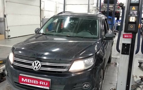 Volkswagen Tiguan I, 2012 год, 777 000 рублей, 1 фотография