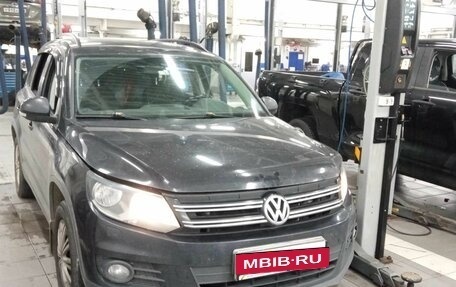 Volkswagen Tiguan I, 2012 год, 777 000 рублей, 2 фотография