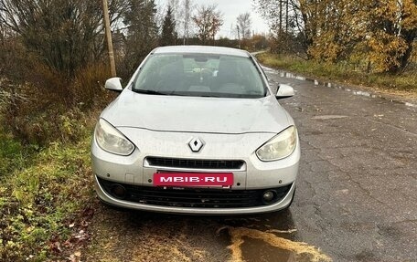 Renault Fluence I, 2012 год, 750 000 рублей, 2 фотография