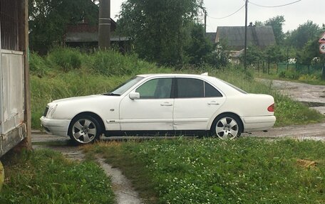 Mercedes-Benz E-Класс, 1997 год, 240 000 рублей, 7 фотография