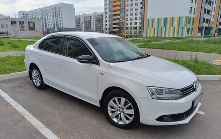 Volkswagen Jetta VI, 2013 год, 1 190 000 рублей, 1 фотография