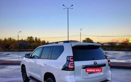 Toyota Land Cruiser Prado 150 рестайлинг 2, 2020 год, 6 800 000 рублей, 21 фотография