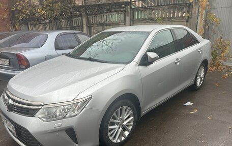 Toyota Camry, 2015 год, 2 600 000 рублей, 2 фотография