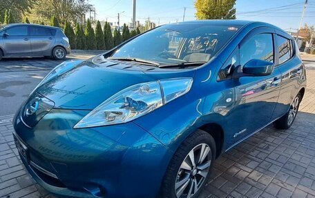 Nissan Leaf I, 2017 год, 1 040 000 рублей, 3 фотография