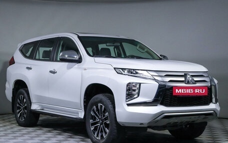 Mitsubishi Montero Sport, 2021 год, 4 400 000 рублей, 3 фотография