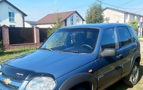 Chevrolet Niva I рестайлинг, 2009 год, 490 000 рублей, 1 фотография