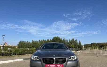 BMW 5 серия, 2011 год, 1 775 000 рублей, 2 фотография