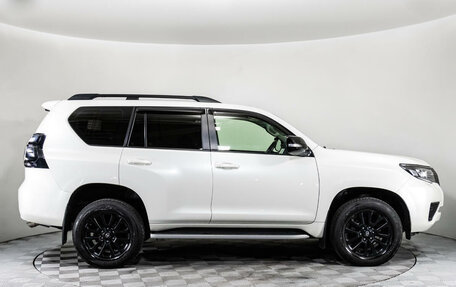 Toyota Land Cruiser Prado 150 рестайлинг 2, 2021 год, 6 399 000 рублей, 4 фотография