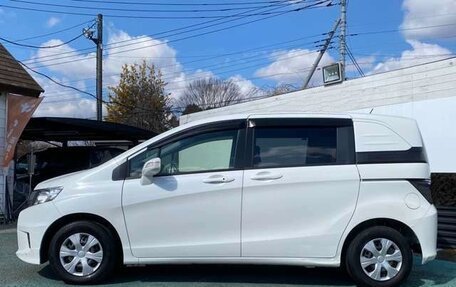 Honda Freed I, 2015 год, 846 500 рублей, 8 фотография