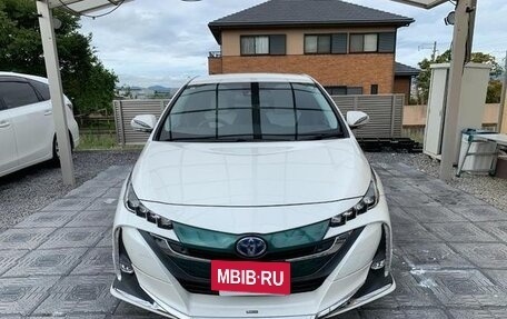 Toyota Prius IV XW50, 2021 год, 1 490 111 рублей, 2 фотография