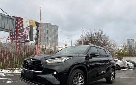 Toyota Highlander, 2024 год, 6 800 000 рублей, 1 фотография