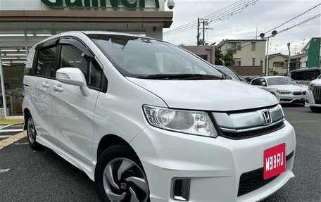 Honda Freed I, 2016 год, 856 000 рублей, 1 фотография