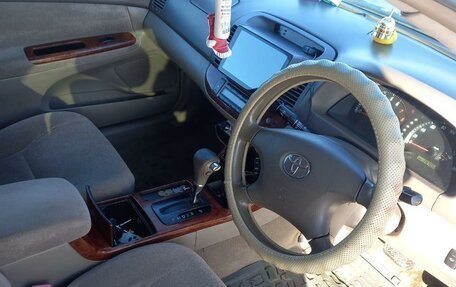 Toyota Camry V40, 2002 год, 650 000 рублей, 1 фотография