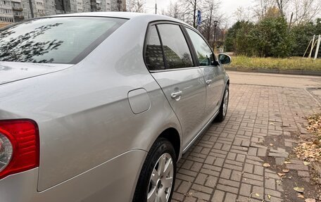 Volkswagen Jetta VI, 2008 год, 600 000 рублей, 10 фотография