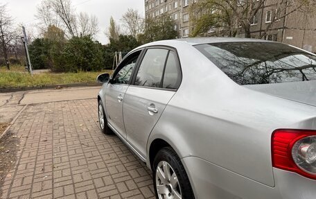 Volkswagen Jetta VI, 2008 год, 600 000 рублей, 11 фотография