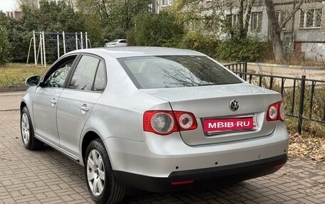 Volkswagen Jetta VI, 2008 год, 600 000 рублей, 9 фотография