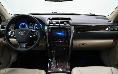 Toyota Camry, 2018 год, 2 149 000 рублей, 16 фотография