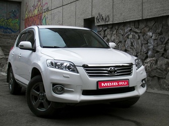 Toyota RAV4 CA30 рестайлинг, 2012 год, 440 000 рублей, 1 фотография