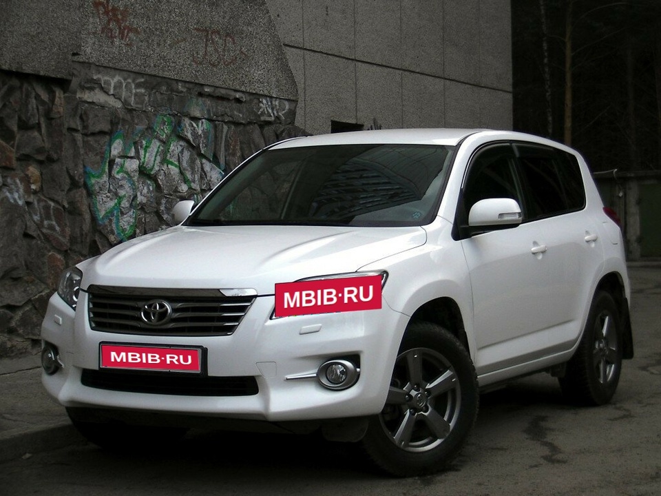 Toyota RAV4 CA30 рестайлинг, 2012 год, 440 000 рублей, 3 фотография