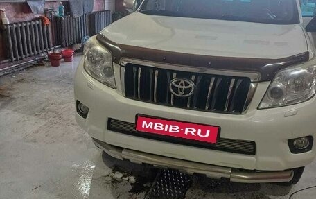 Toyota Land Cruiser Prado 150 рестайлинг 2, 2011 год, 2 850 000 рублей, 1 фотография