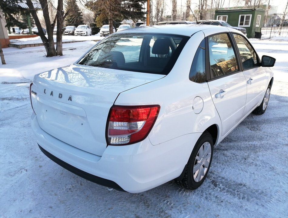 ВАЗ (LADA) Granta I рестайлинг, 2023 год, 370 000 рублей, 8 фотография