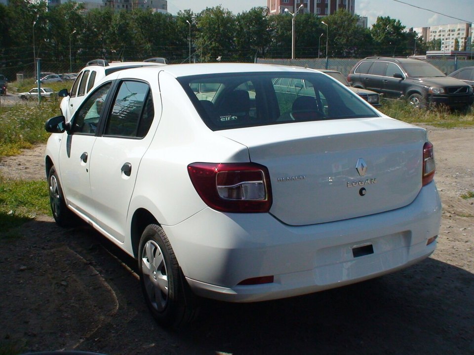 Renault Logan II рестайлинг, 2019 год, 360 000 рублей, 8 фотография