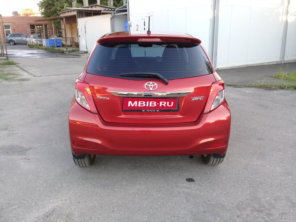 Toyota Yaris III, 2013 год, 400 000 рублей, 8 фотография