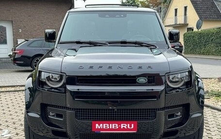 Land Rover Defender II, 2022 год, 14 170 000 рублей, 2 фотография