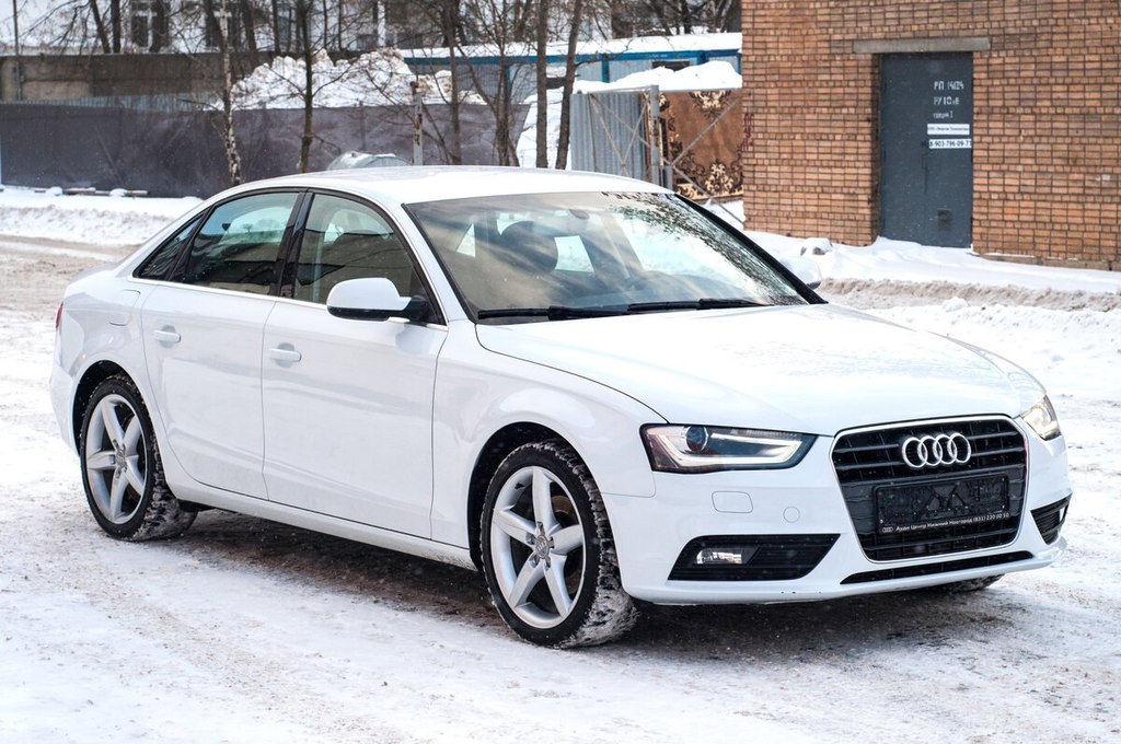 Audi A4 B8 рестайлинг, 2014 год, 490 000 рублей, 2 фотография