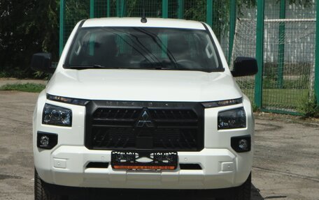 Mitsubishi L200, 2024 год, 4 850 000 рублей, 6 фотография