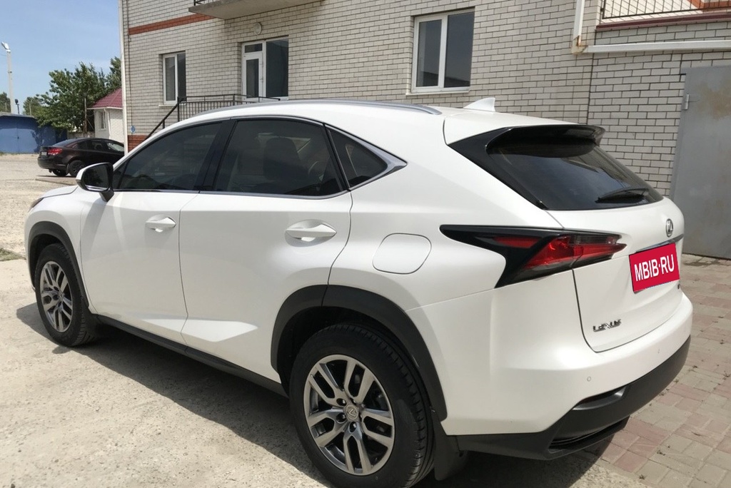 Lexus NX I рестайлинг, 2018 год, 1 200 000 рублей, 8 фотография