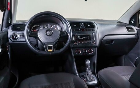 Volkswagen Polo VI (EU Market), 2016 год, 1 119 000 рублей, 6 фотография