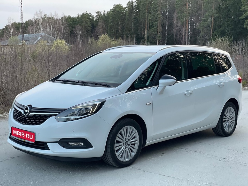 Opel Zafira C рестайлинг, 2017 год, 550 000 рублей, 7 фотография