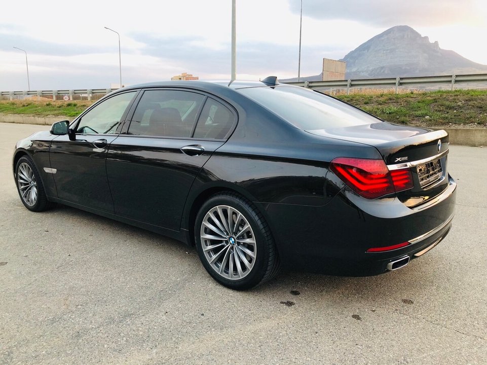 BMW 7 серия F01-F04 рестайлинг, 2014 год, 600 000 рублей, 7 фотография