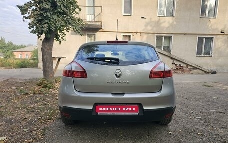 Renault Megane III, 2012 год, 850 000 рублей, 4 фотография