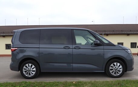 Volkswagen Multivan, 2023 год, 5 950 000 рублей, 7 фотография