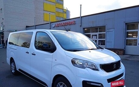 Peugeot Traveller I, 2021 год, 4 500 000 рублей, 3 фотография