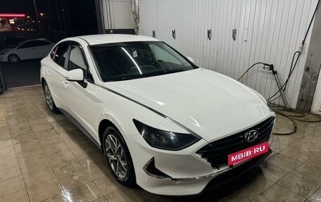 Hyundai Sonata VIII, 2021 год, 2 550 000 рублей, 2 фотография